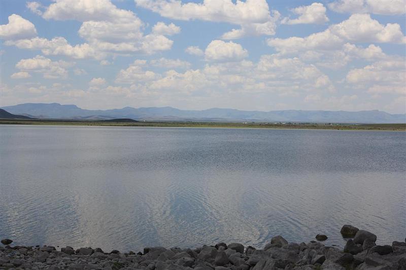 Lake Balmorhea.jpg